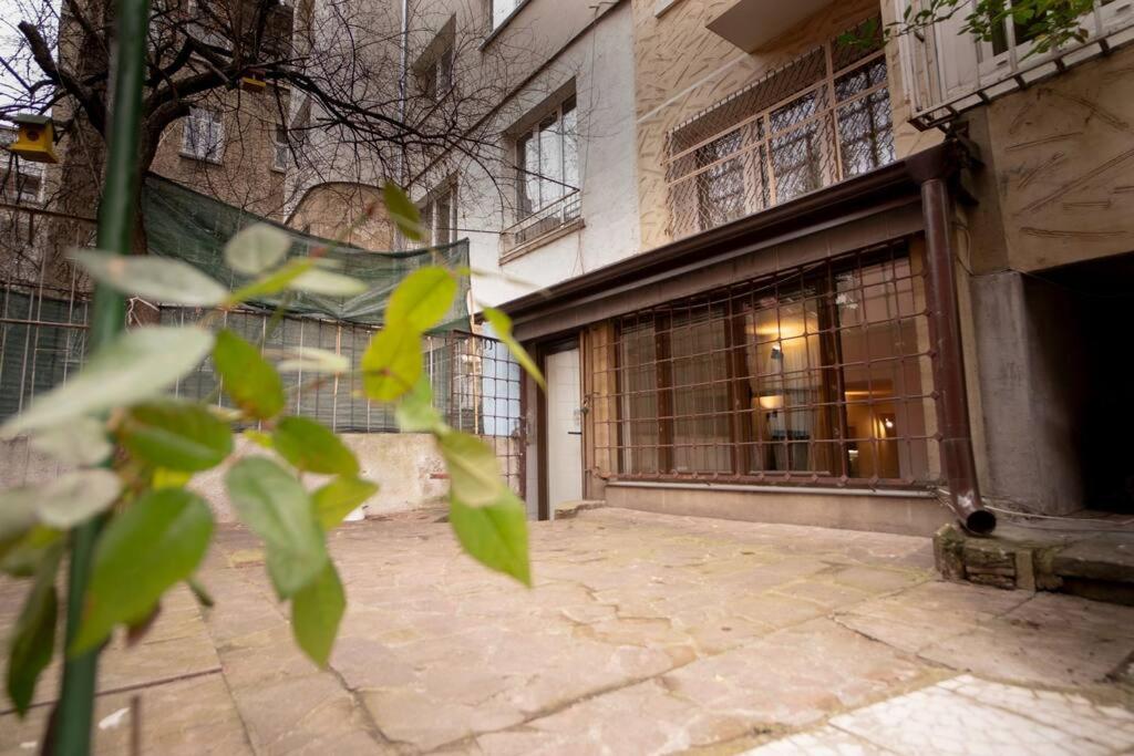 Studio With Courtyard Just Steps Away Vitosha Str Sofía Exterior foto